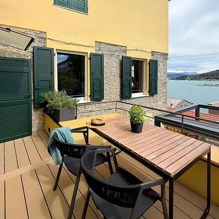 Lejlighed San Pietro Terrace By The Sea - Luxury Seafront Overlooking San Pietro Church *