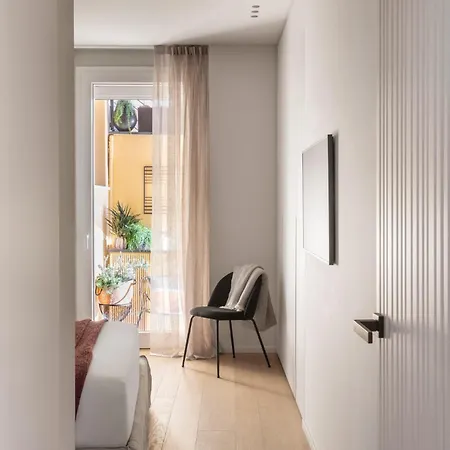 San Pietro Terrace By The Sea - Luxury Seafront Overlooking San Pietro Church Lejlighed