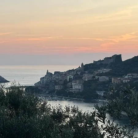 Διαμέρισμα San Pietro Terrace By The Sea - Luxury Seafront Overlooking San Pietro Church
